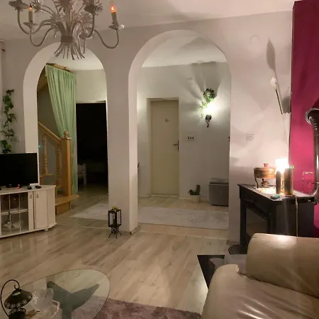 Prima House *